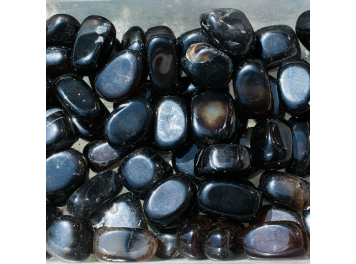 Agate noire pierre roulée
