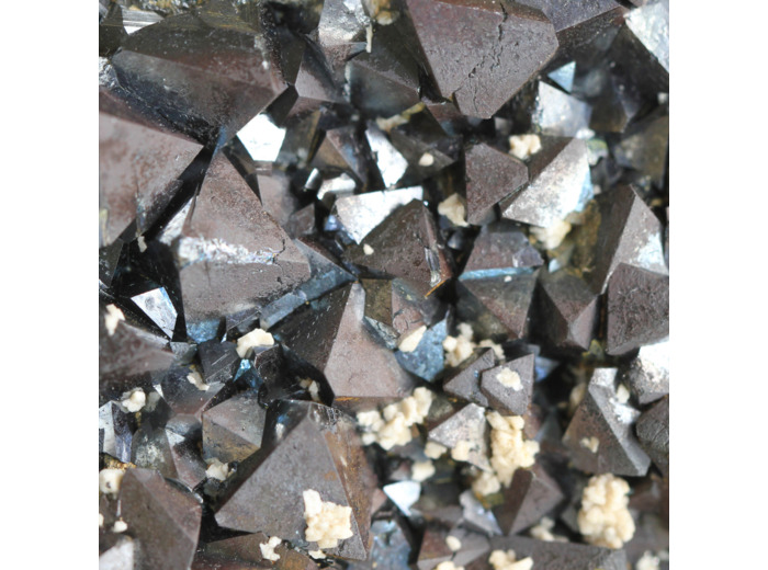 Magnetite pierre roulée