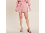 Short ajusté ceinturé