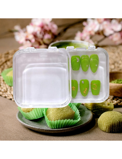 BOITE PLASTIQUE- NAIL ART