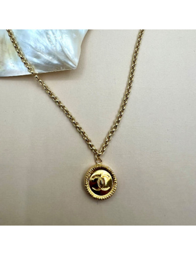 Collier upcyclé CHANEL