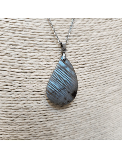 Pendentif labradorite madagascar bleue