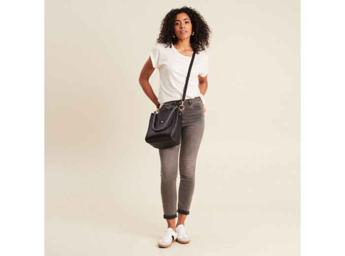 Jean ajusté taille standard 7/8ème