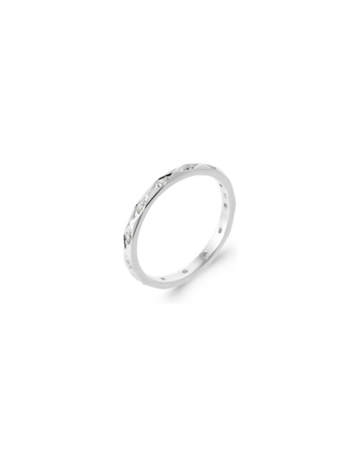 Bague en argent et oxydes de zirconium