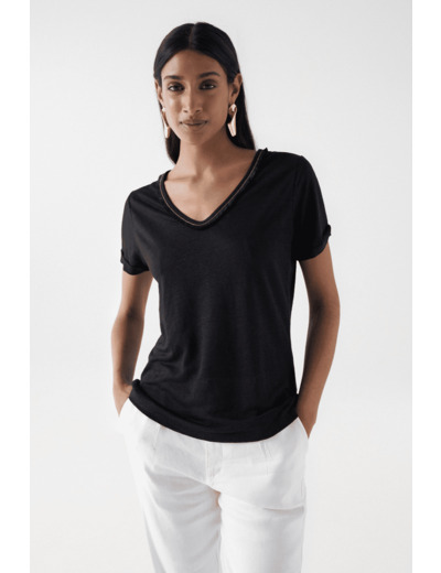 T-SHIRT EN LIN AVEC EFFET BRILLANT ET FRANGES