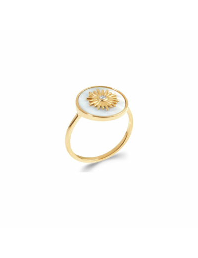 Bague en plaqué or, nacre et oxydes de zirconium