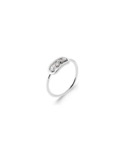 Bague en argent et oxydes de zirconium