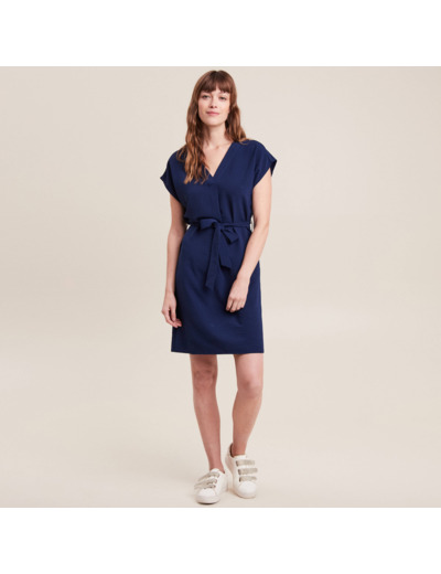 Robe droite col en V