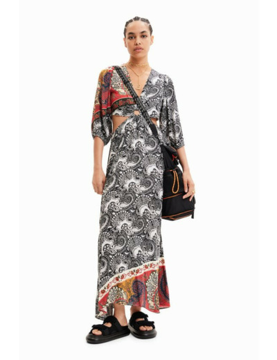 ROBE LONGUE DECOUPES MOTIF PAISLEY