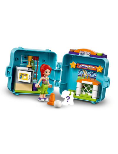 Le cube de football de Mia