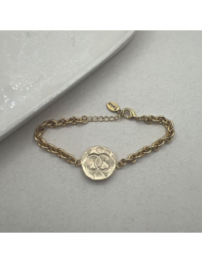 Bracelet upcyclé CHANEL