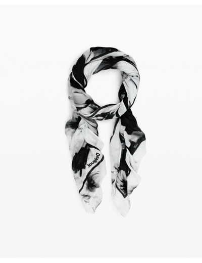 Foulard à fleurs