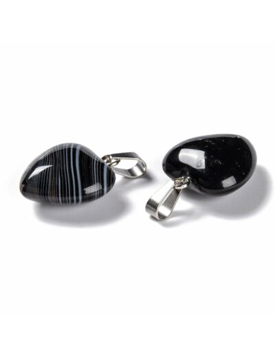 Pendentif petit cœur agate noir naturelle